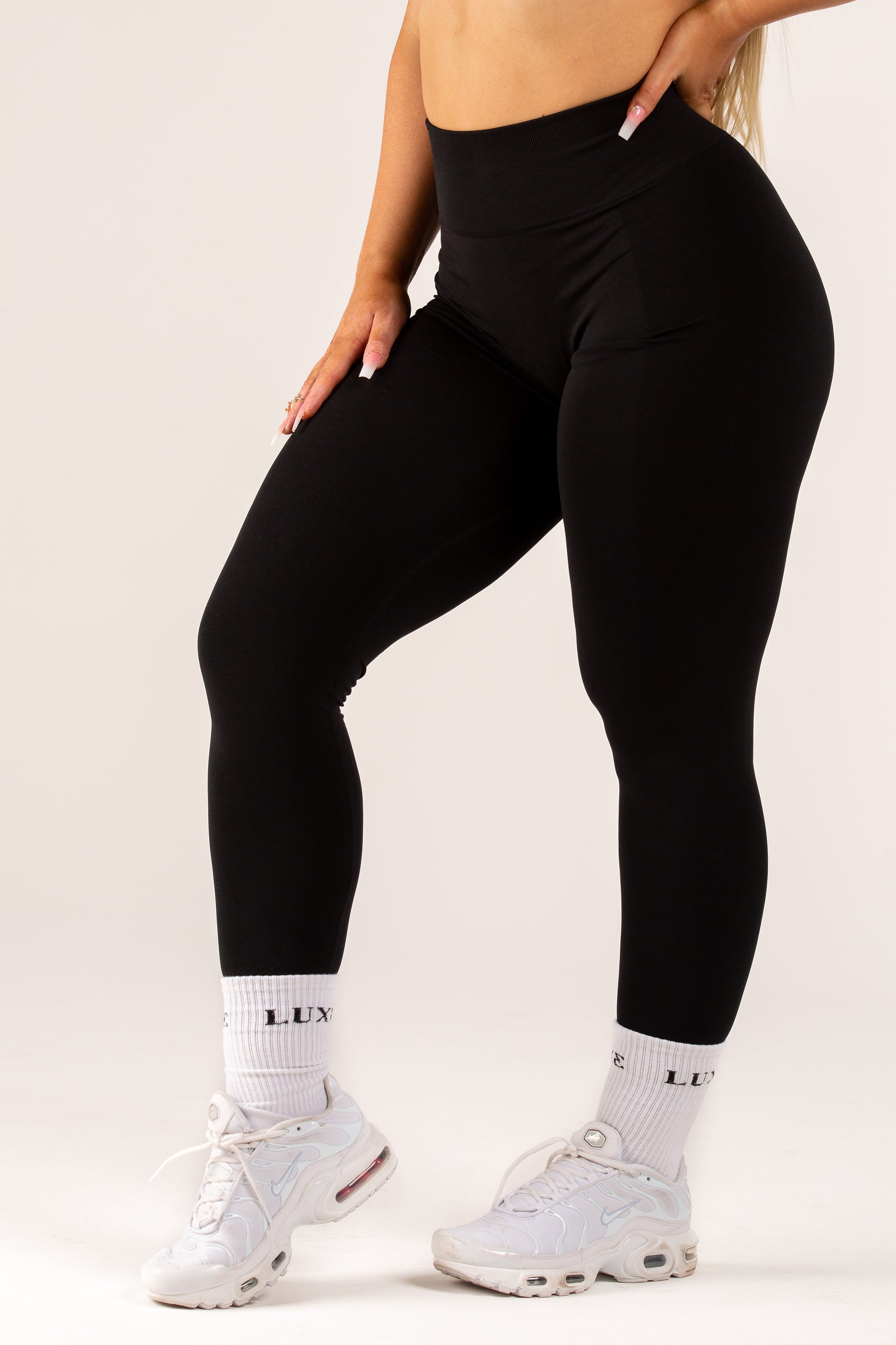 Minimal Scrunch Leggings